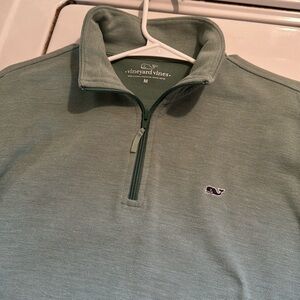 Vineyard vines  quarter zip